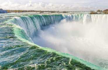 Bus Tours to Niagara Falls and Toronto, Canada Bus Tours to Niagara Falls and Toronto, Canada